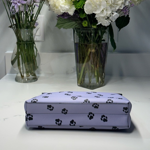 Kate Spade Davie Cosmetic Travel Bag Paw Prints in RARE Lavender EUC! - Picture 11 of 11